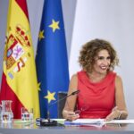 El Gobierno aprueba una ‘quita’ de deuda de más de 83.000 millones a las CCAA que exigió ERC para Cataluña y niega que «beneficie a un territorio particular»: «Es falso» El Gobierno aprueba una ‘quita’ de deuda de más de 83.000 millones a las CCAA que exigió ERC para Cataluña y niega que «beneficie a un territorio particular»: «Es falso»