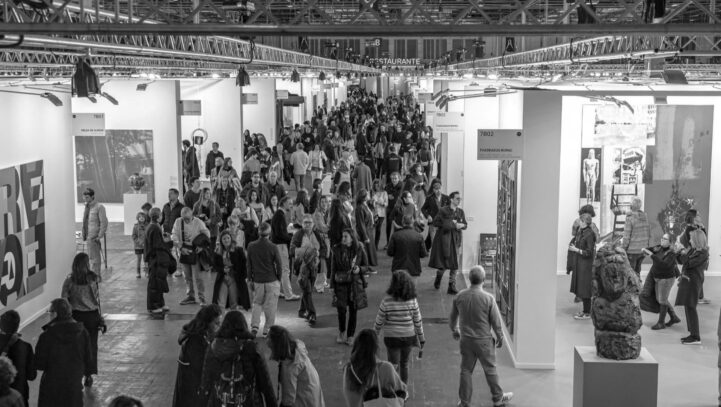 Artistas y galeristas españoles reclaman la reducción del IVA Cultural con un “encierro” en distintos museos